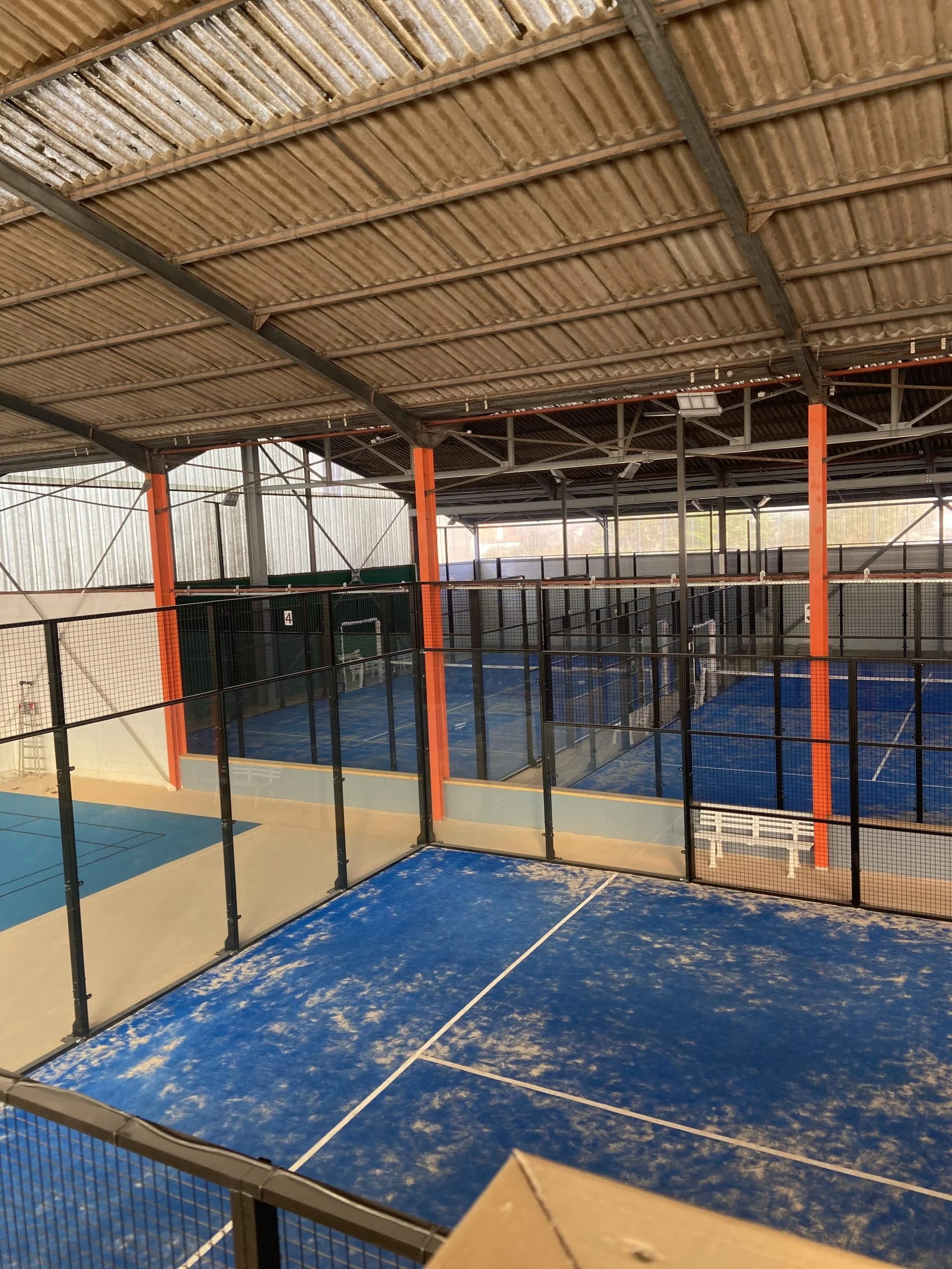 let padel indoor terrains