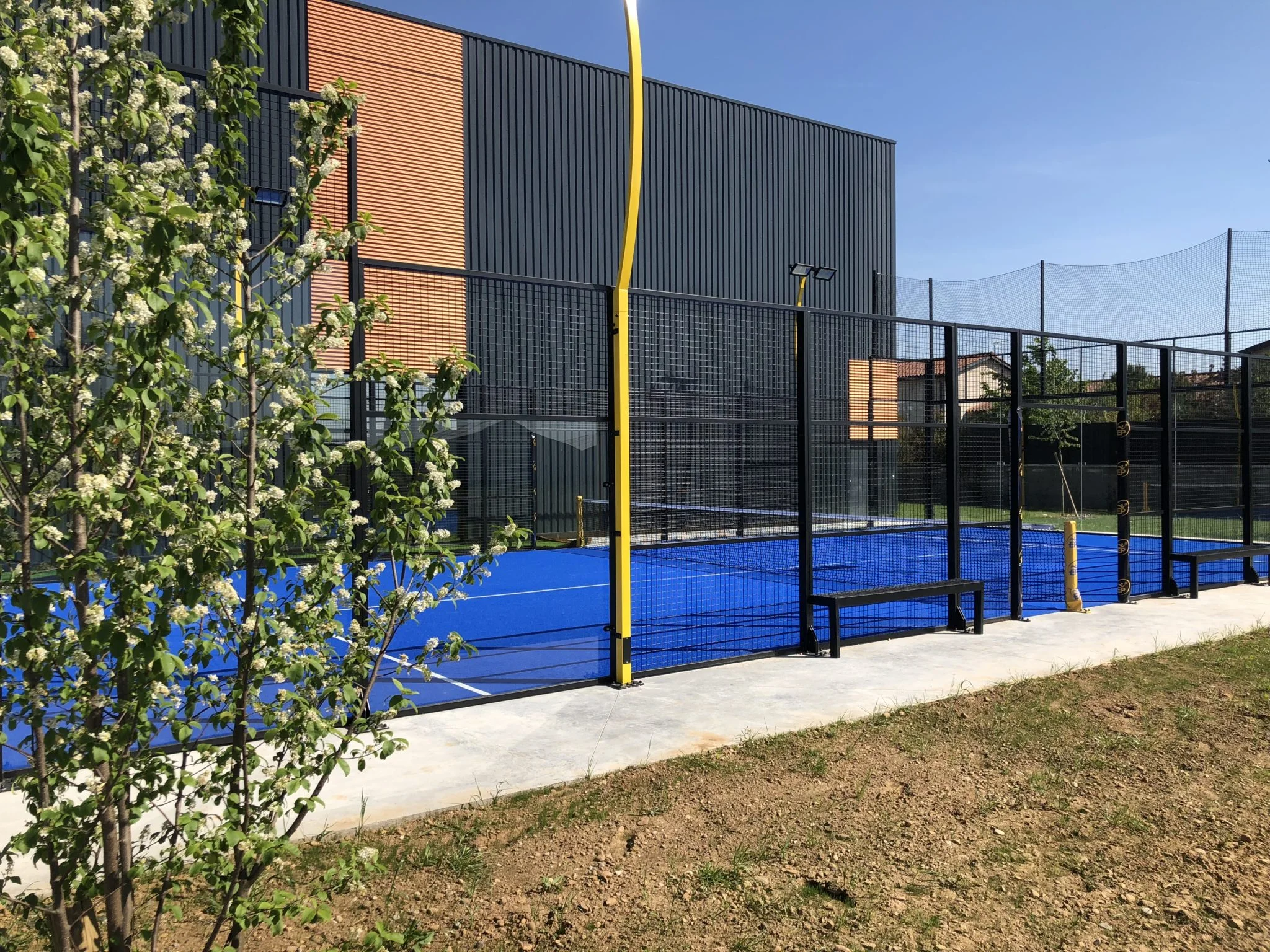 Le padel dans le secteur privé