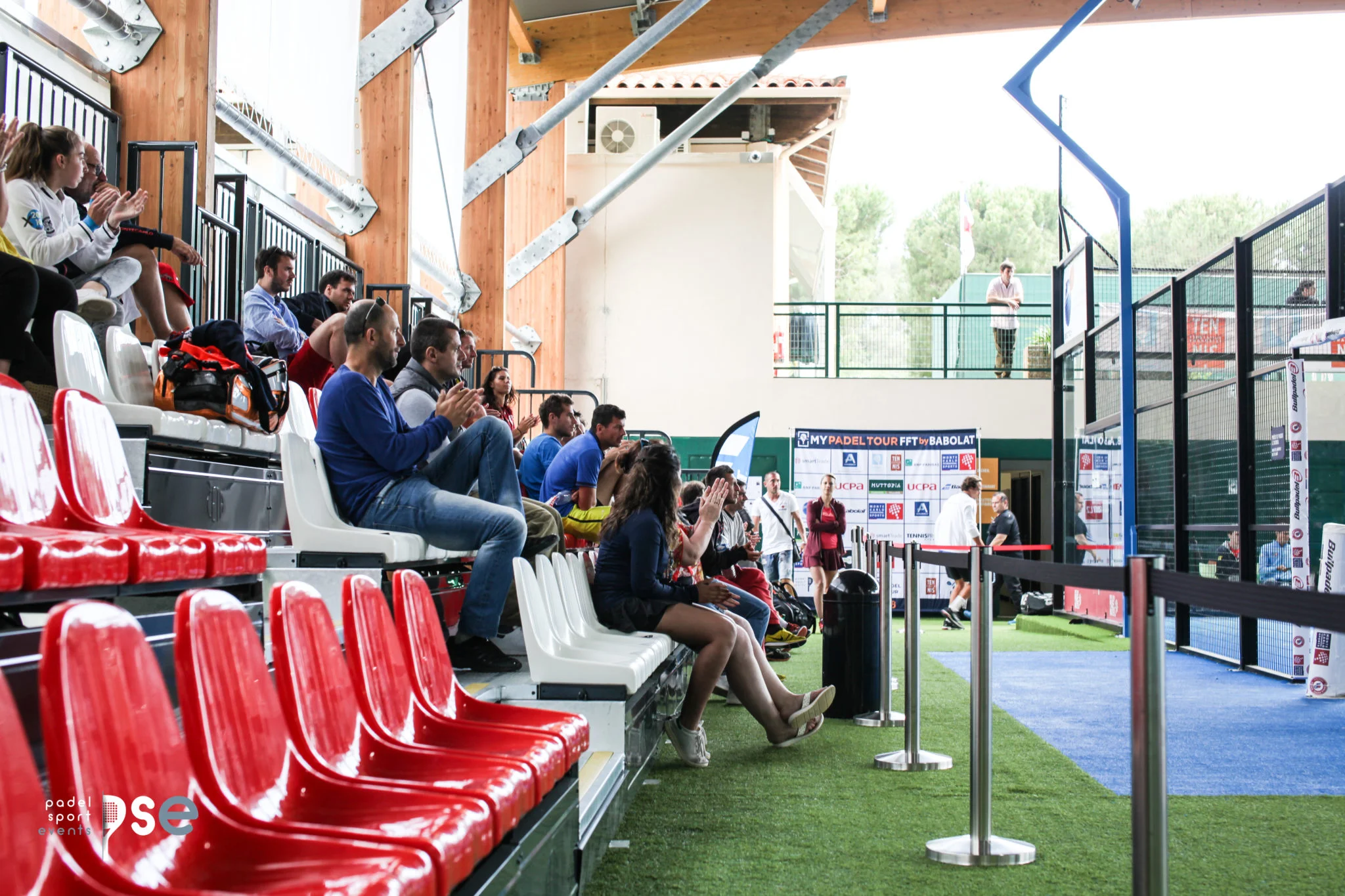 tennis padel soleil Les tribunes | Padel Magazine