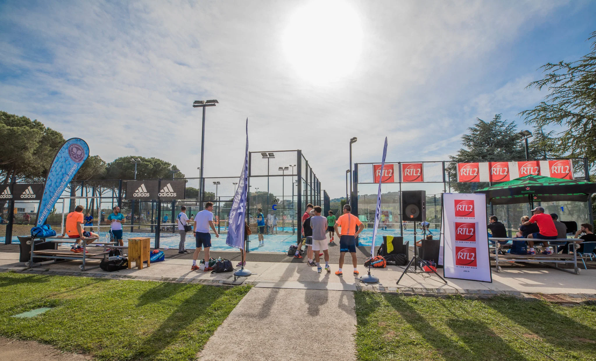 Les clubs de tennis et le padel