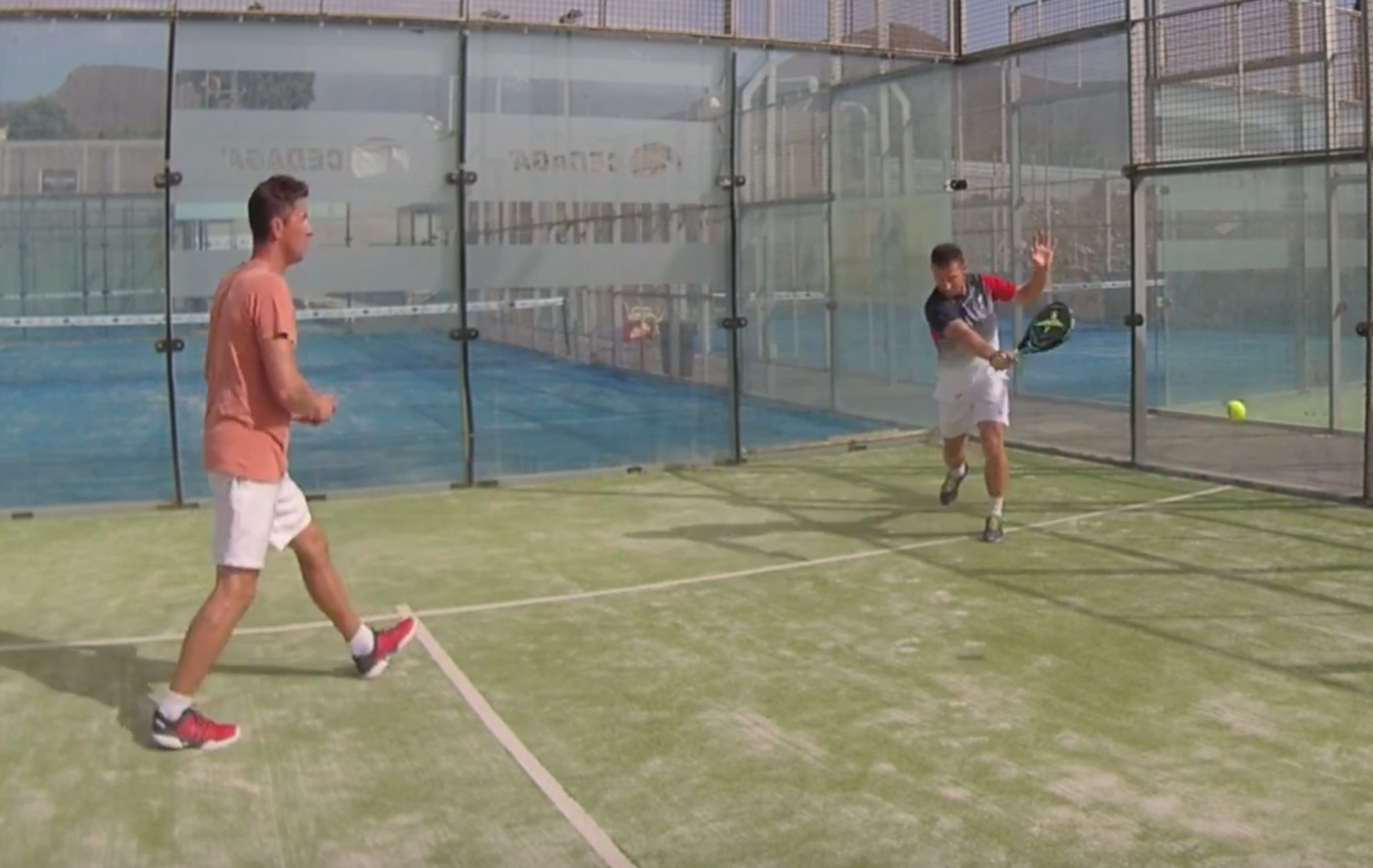 Exercises to do to improve your forehand padel