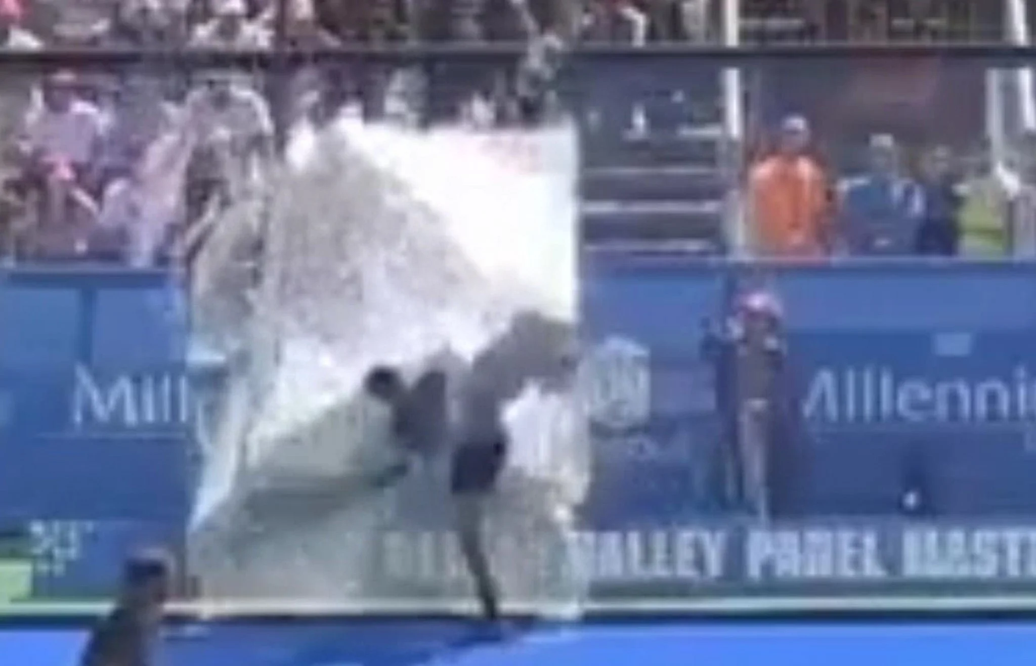 Paquito navarro traverse paroi vitre padel | Padel Magazine