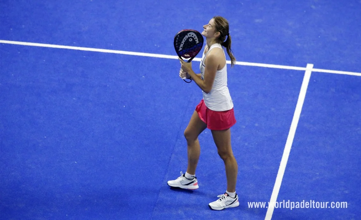 Alix Collombon之间的大牌