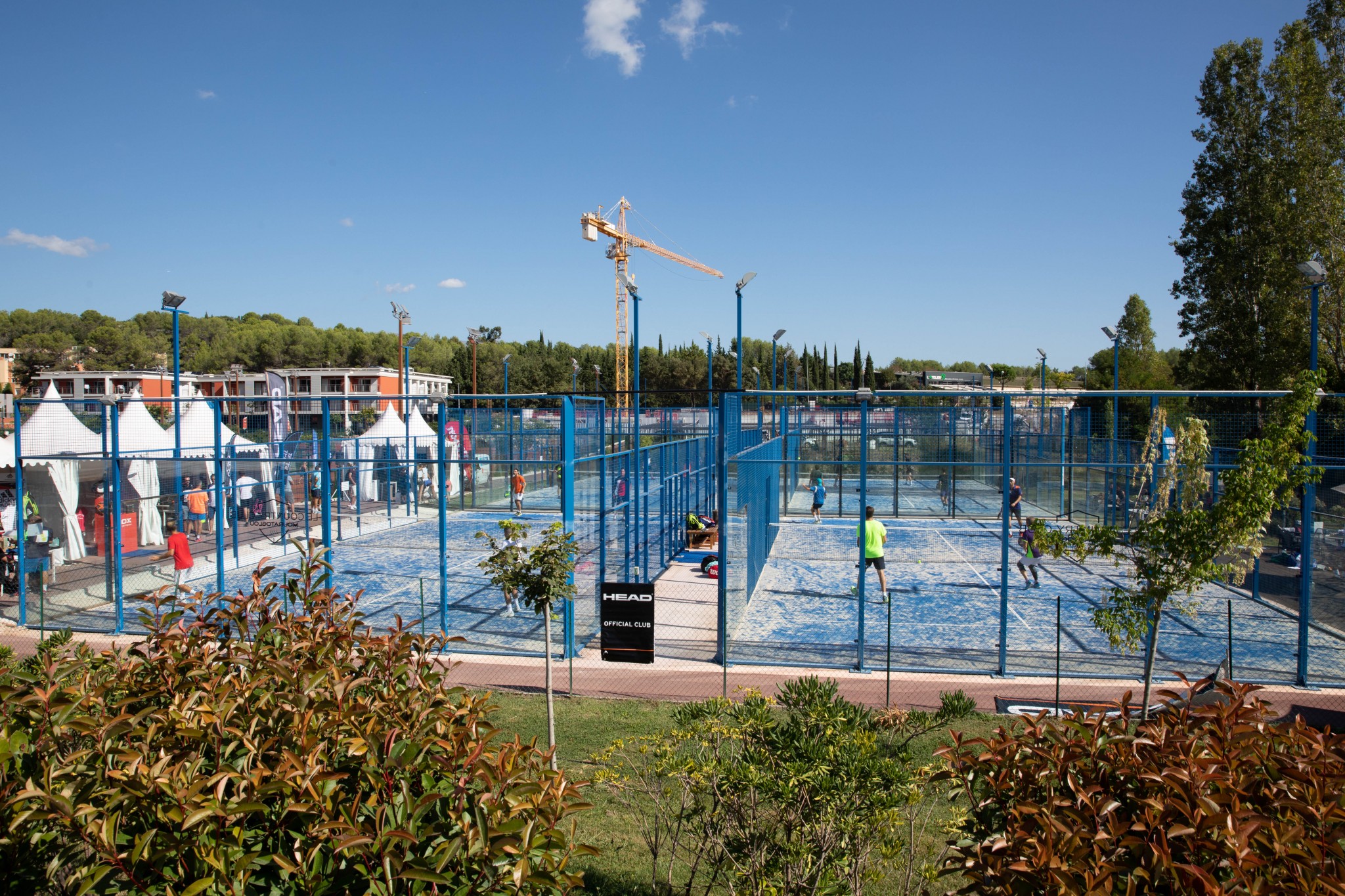 SKEMA-Studenten organisieren ein Turnier padel in der Mouratoglou Tennis Academy am 23. November