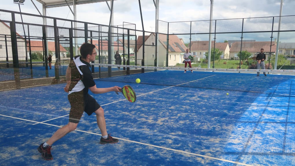 First step to progress in padel