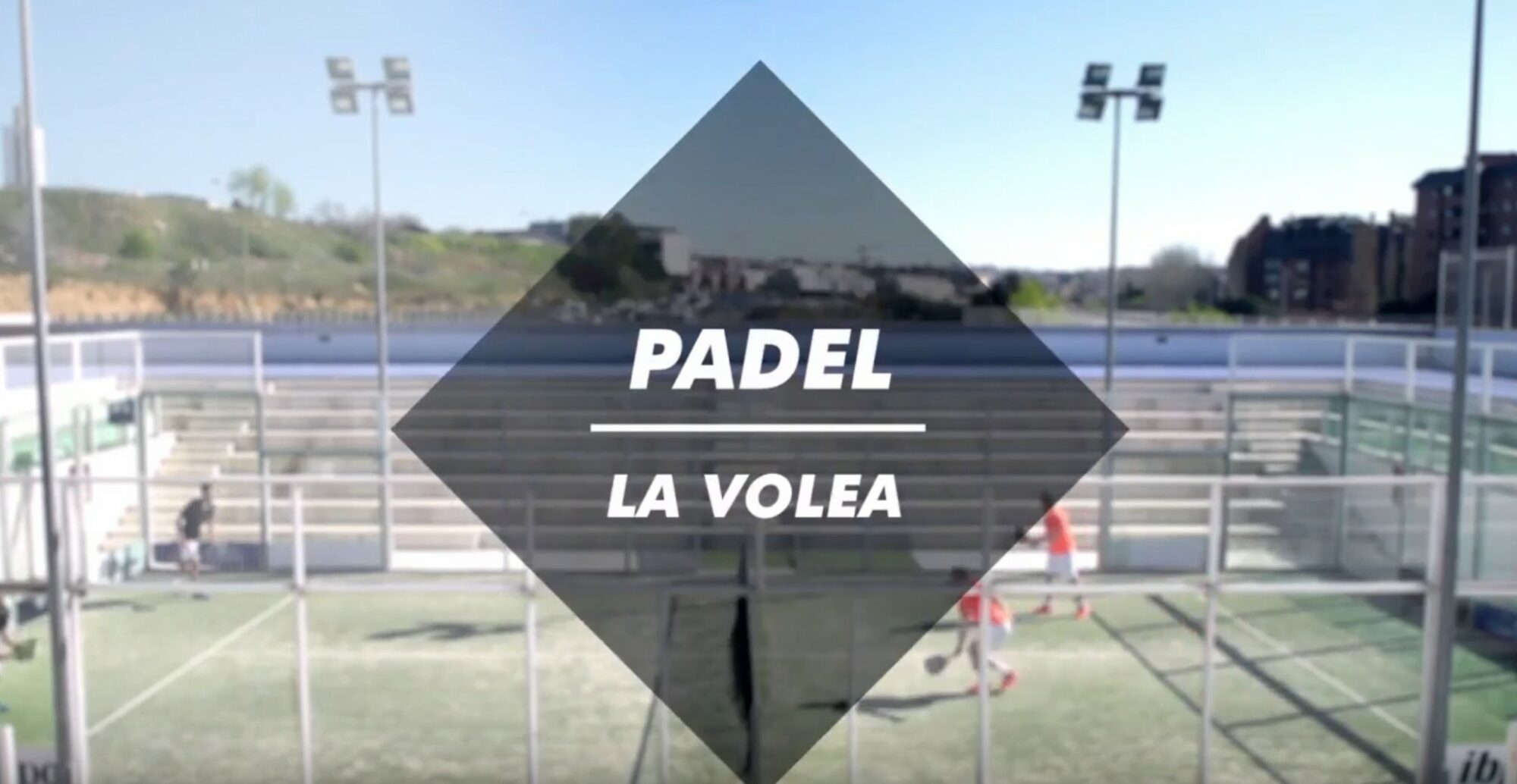 Volleys at padel - A necessity