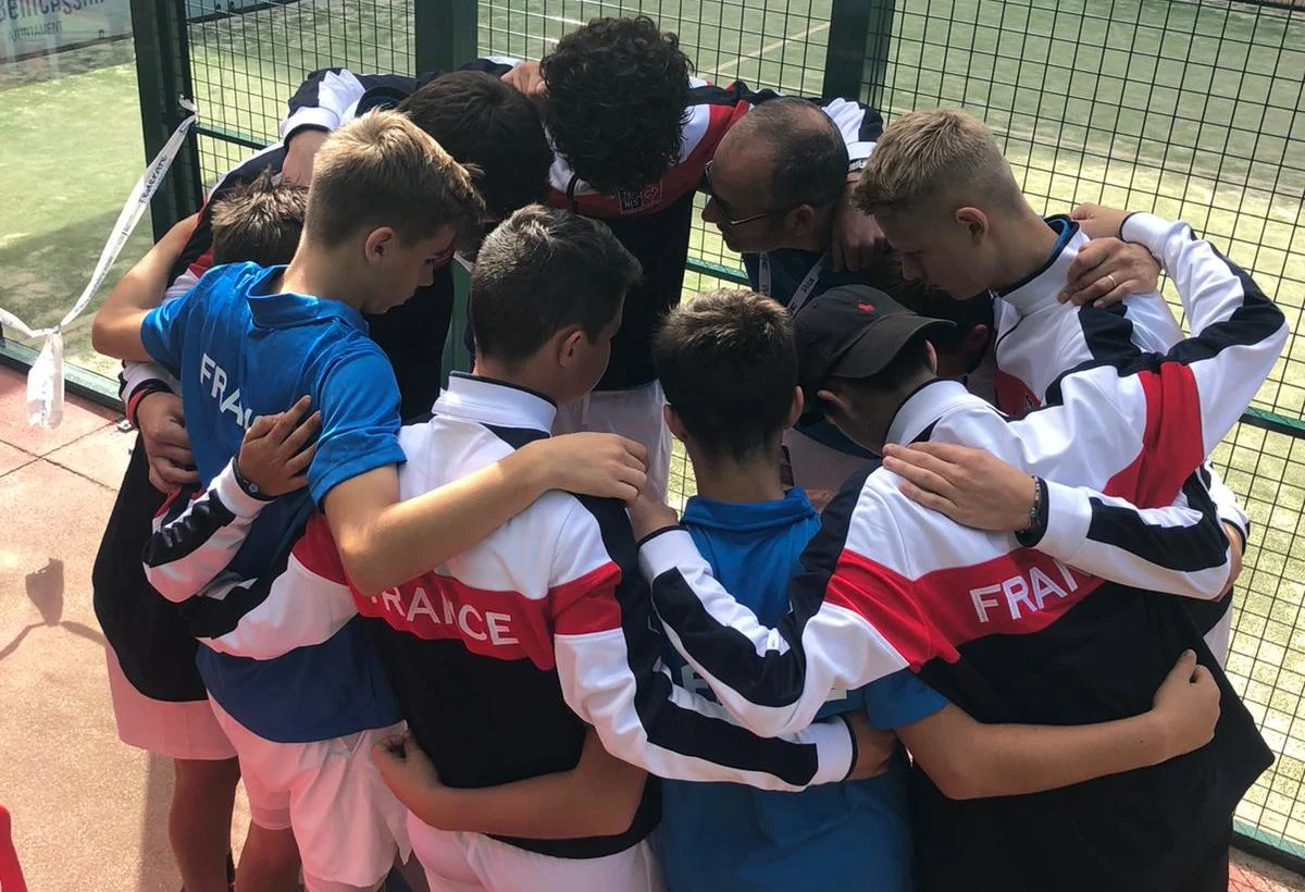 Les garçons en quart du mondial de padel !