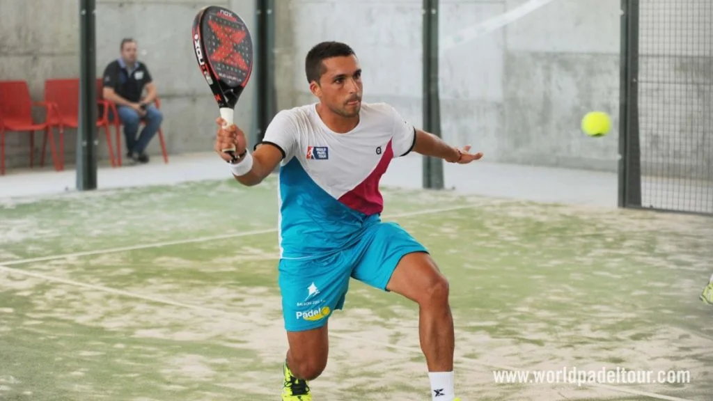 Analyse technique de la volée au padel