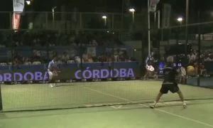 passing vitre latérale