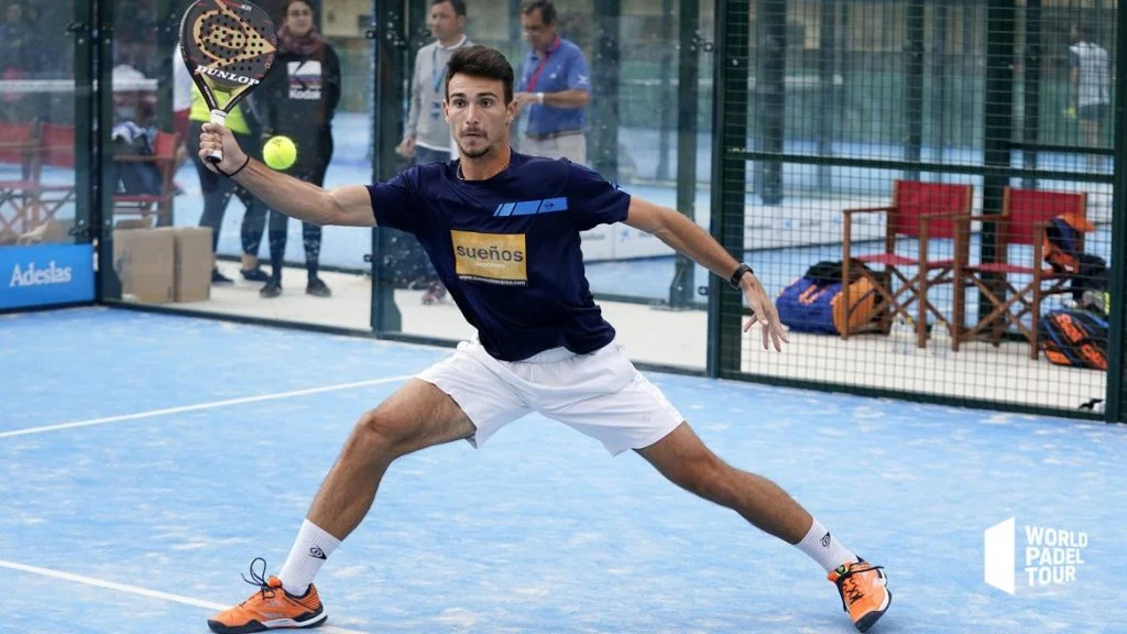 Carlos Perez volée coup droit | Padel Magazine