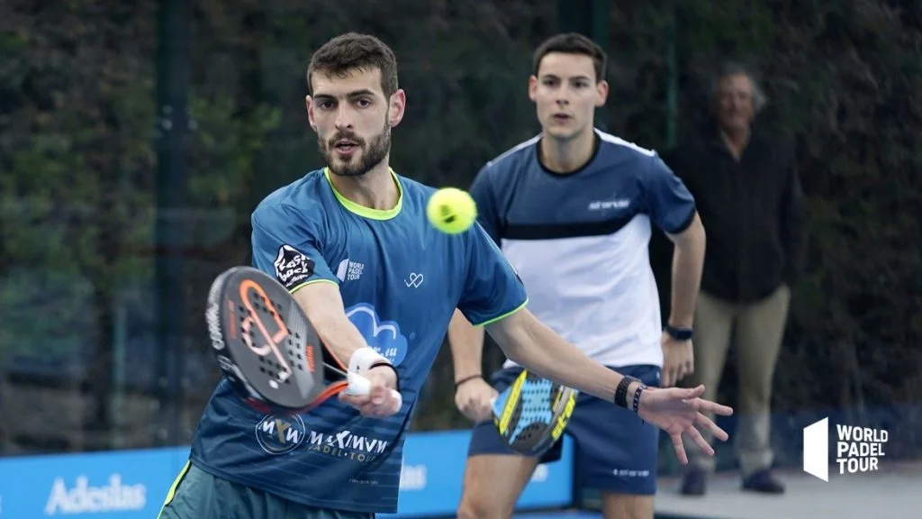Tonet volée coup droit | Padel Magazine