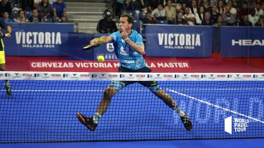 paquito Navarro jouer dans le terrain adverse | Padel Magazine