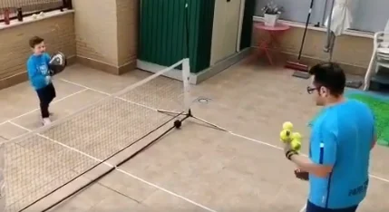 Hugo, 6 ans, le phénomène padel du web