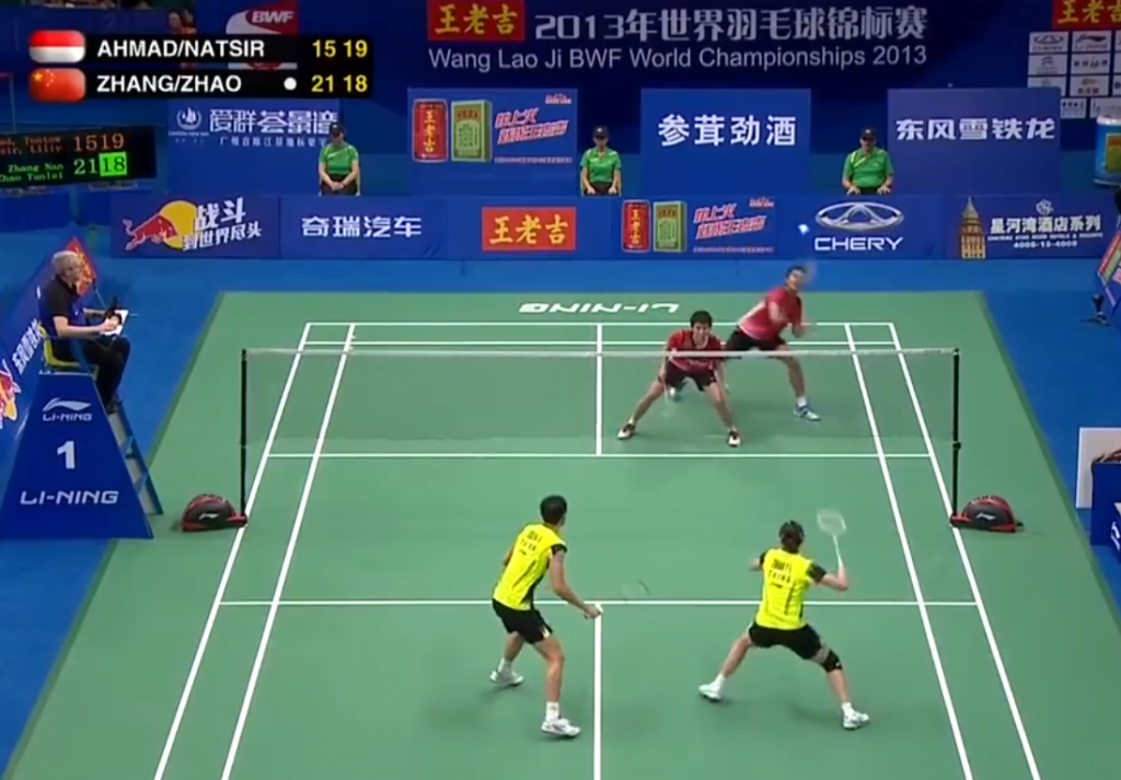 Badminton Smash gegen Smash padel
