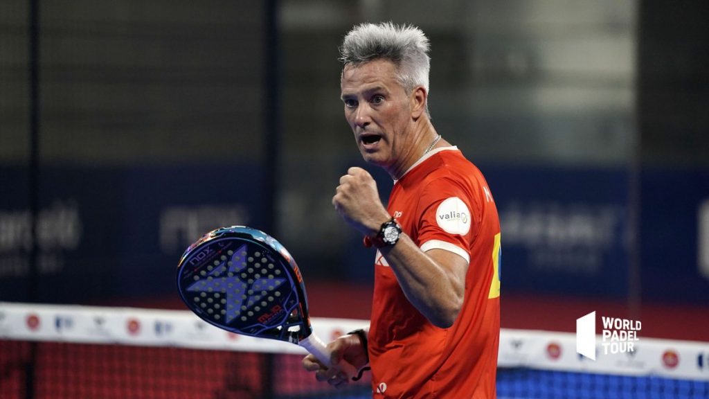 Miguel Lamperti Freude Schlägersieg padel NOX