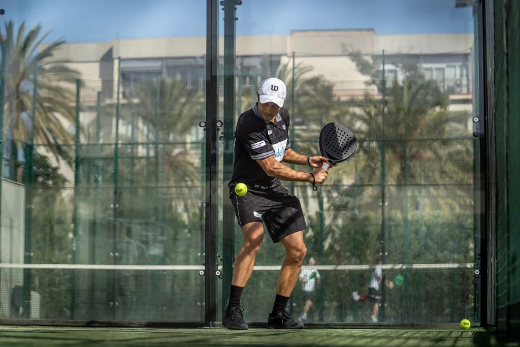 Fernando Belasteguín préparation revers coupé Wilson | Padel Magazine