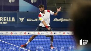 Max Moreau Volée de coup droit amortie world padel tour