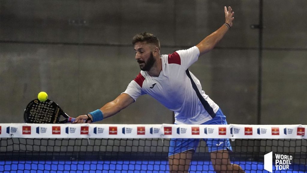 Maxime Moreau volée coup droit World Padel Tour