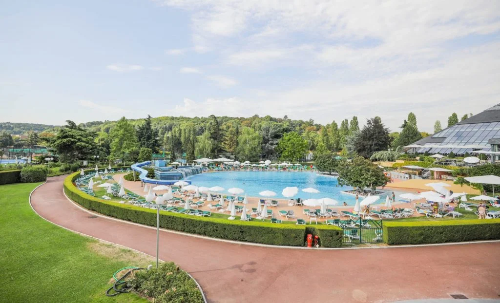 piscine pyramides paris squash padel extérieur | Padel Magazine