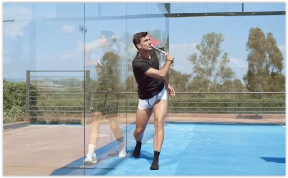 Bela-Galán en mode sous-vêtements