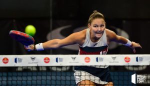 Aranzasu Osoro volée de revers wpt