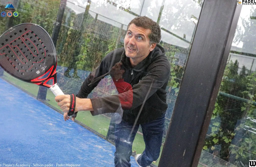 Franck Binisti main gauche pyramides