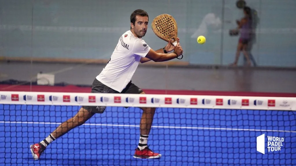 Volée de revers vasco pascoal | Padel Magazine Volée de revers vasco pascoal