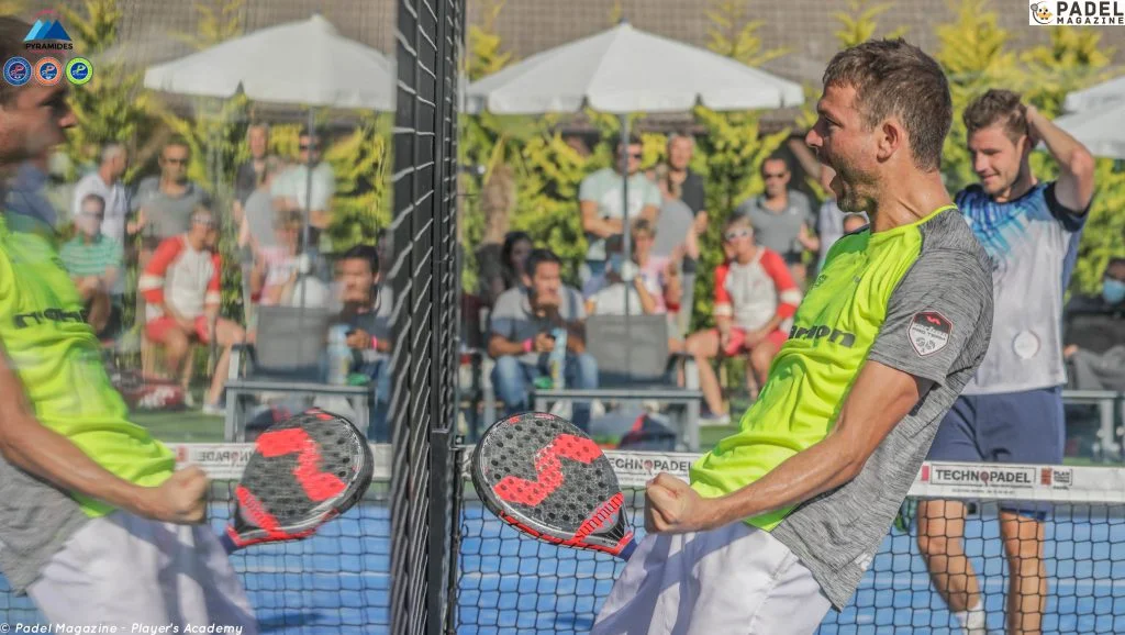 folie jérémy scatena victoire P2000 Pyramides | Padel Magazine folie jérémy scatena victoire P2000 Pyramides