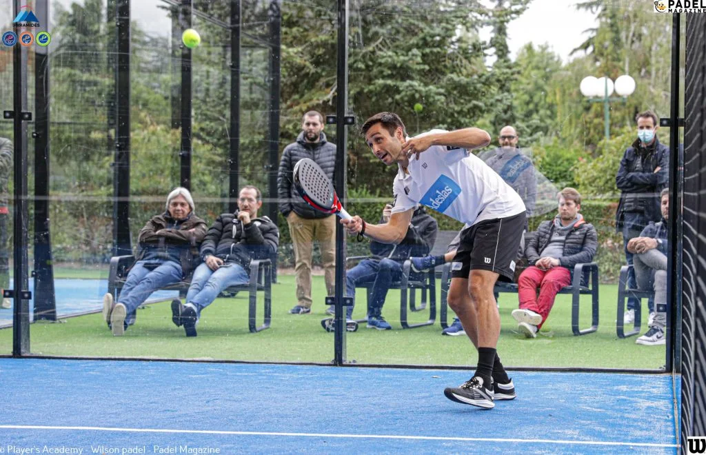 lob belasteguin pyramides wilson padel | Padel Magazine
