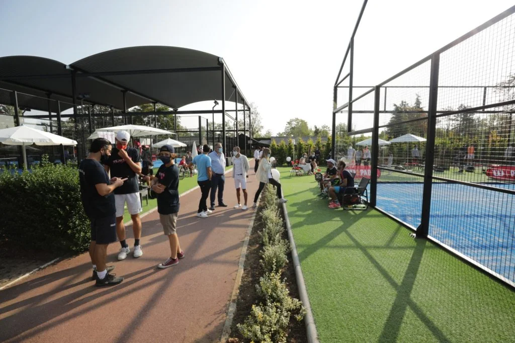 p2000 pyramides samedi allée principale