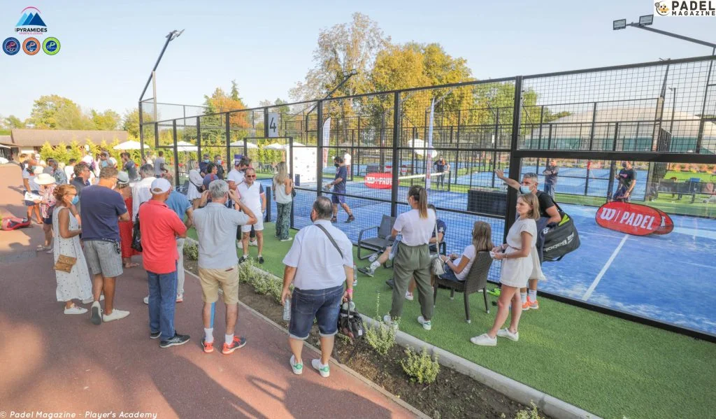 public-padel-P2000-Pyramides-scaled