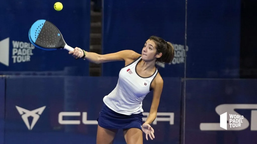 Nicole Traviesa Bandeja Wilson Ultra Tour wpt