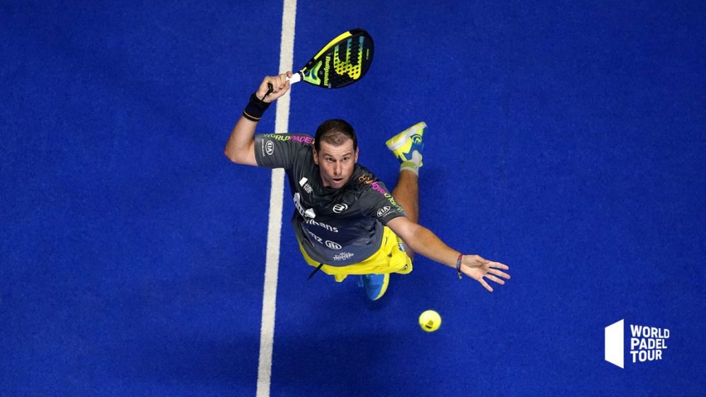 Paquito Navarro bola alta