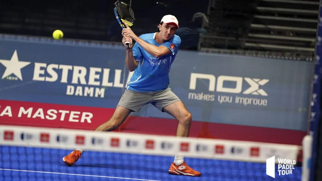 Adrian Blanco revers | Padel Magazine Adrian Blanco revers