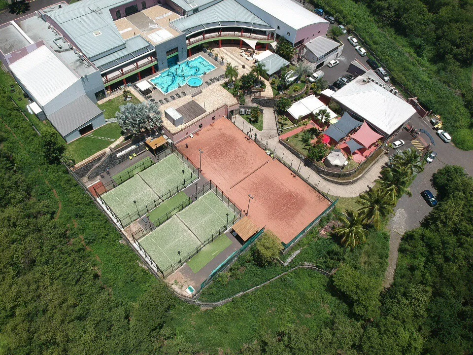 kaz-a-padel-réunion-padel-tennis-drone-ciel