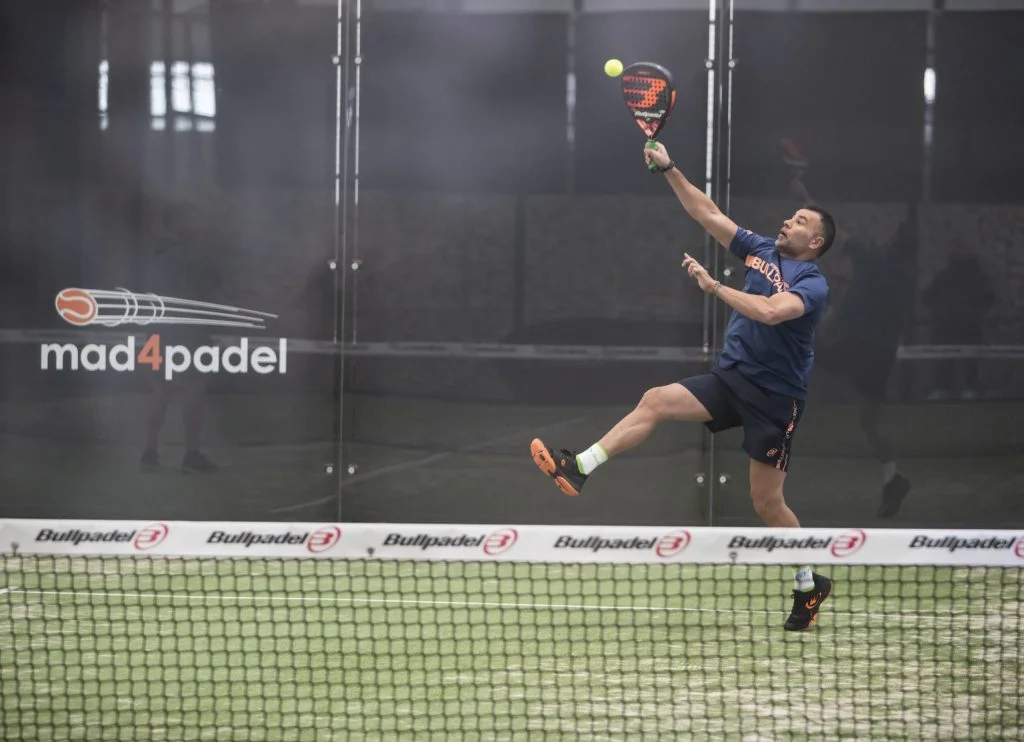 Derbi Kia-Bullpadel 2020 bandeja | Padel Magazine