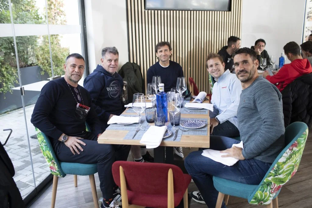 Derbi Kia-Bullpadel 2020 repas | Padel Magazine