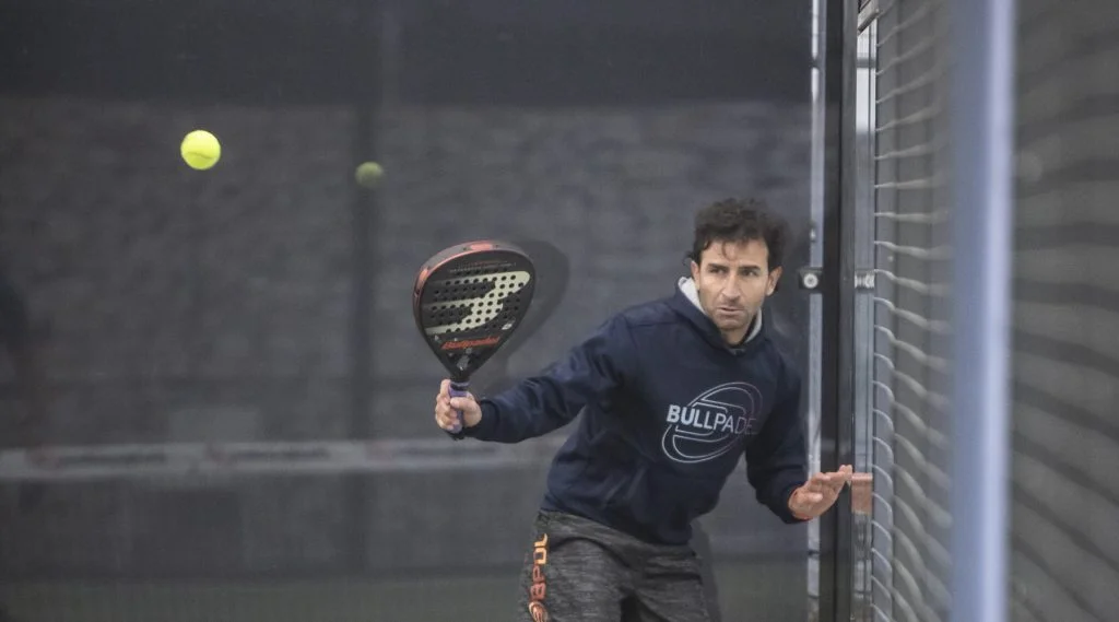 Derbi Kia-Bullpadel 2020 revers | Padel Magazine