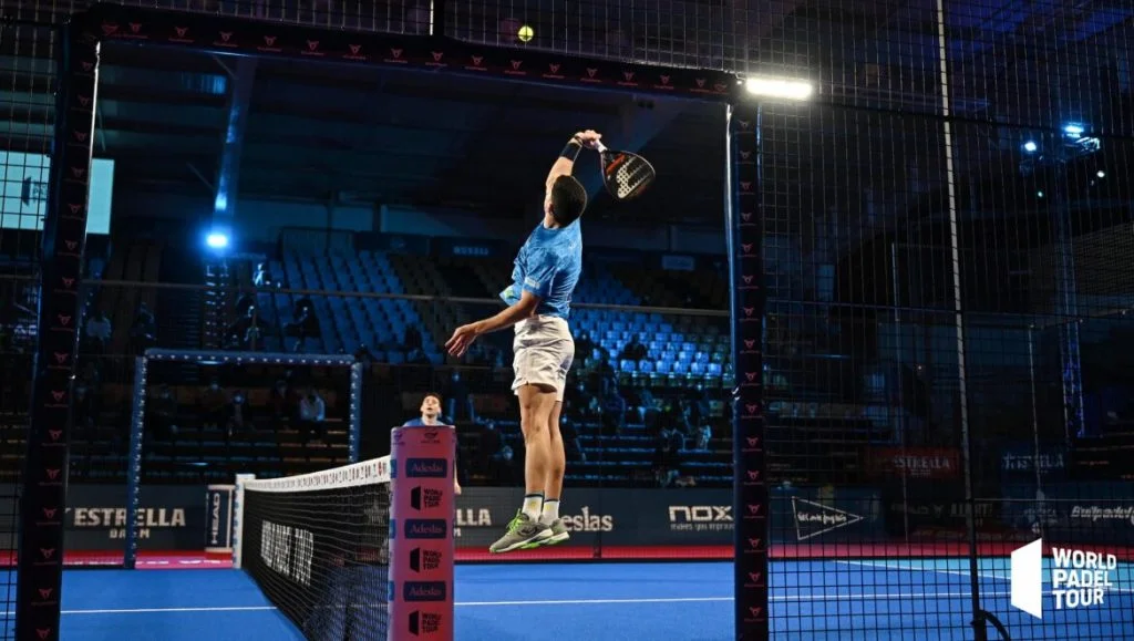 Maxi Sanchez récupération saut détente | Padel Magazine Maxi Sanchez récupération saut détenteMaxi Sanchez récupération saut détente