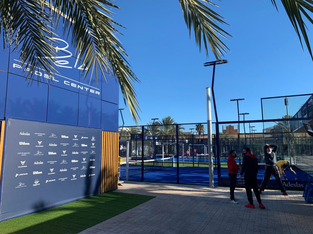 smuk padel center felt af padel