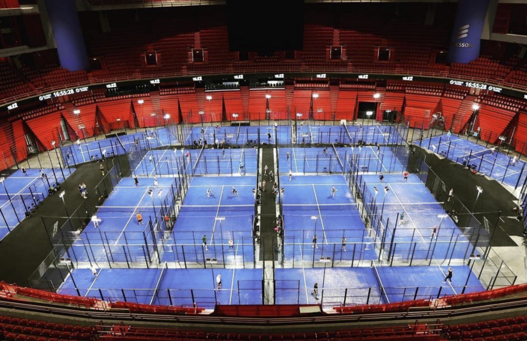 Le padel is booming in Sweden. Zlatan Ibrahimovic has opened many centers, and huge clubs are being built. Sweden has become the El Dorado for brands of padel. We meet Maria Agrell, member of the board of the Swedish federation to talk about this dream situation of the padel Swedish.