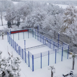 terrain de padel poudreuse neige