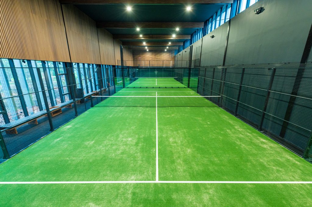 Ireland: from manor to padel in 2 minutes!