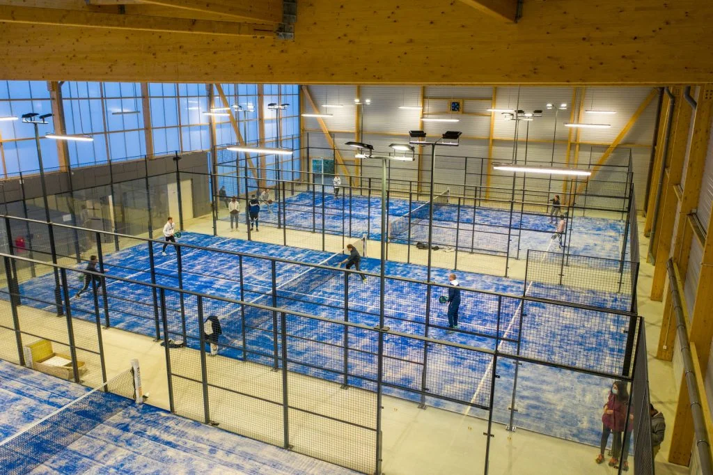 Terrain-indoor-FFT-Loire-Vallée-Padel-1-scaled