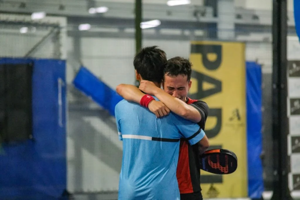 De nouveaux champions de padel au Japon