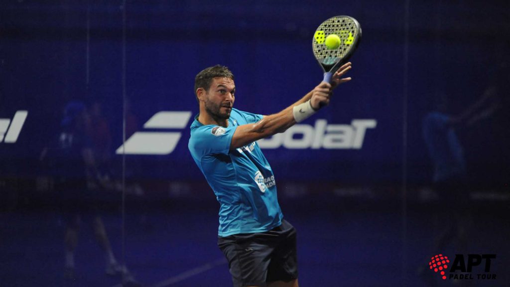 Jérémy Scatena volée de revers APT Padel Tour Paraguay