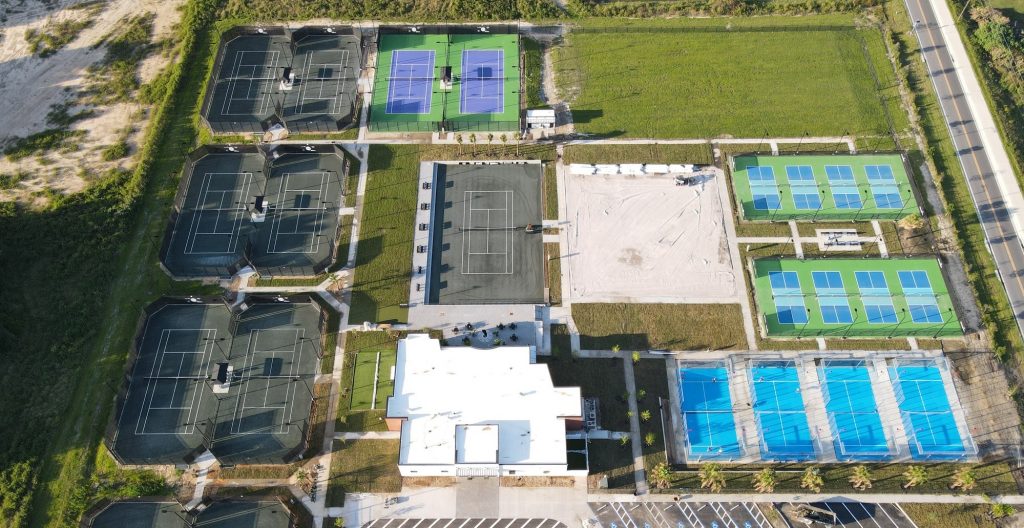 SVB vue du ciel padel tennis USA