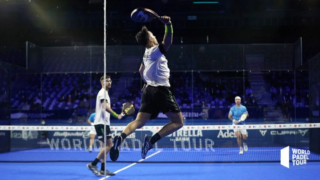 Sergio Alba bandeja en suspension wpt | Padel Magazine Sergio Alba bandeja en suspension wpt