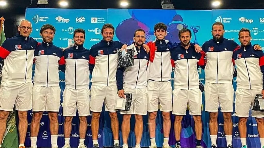Photo de groupe équipe de France Marbella 2021 Europe FIP