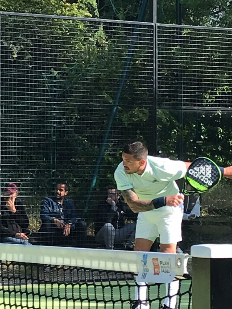 Rémy Gourre einde gebaar adidas forehand volley